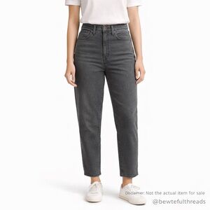 Levi’s High Waisted Mom Jeans W27 Faded Black Cropped